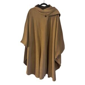 Vtg Preston & York Cape Tan One Size Button Long Line Poncho Old Money Romantic